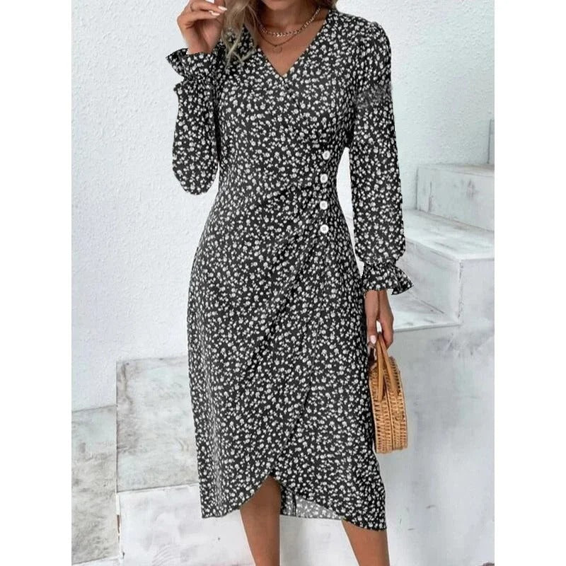 Medium to long slim fit dress